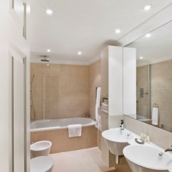 modern bathroom, The Hertford Residence, Mayfair, London