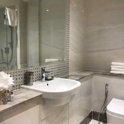 bathroom, Belsize Apartments, Maida Vale, London NW6