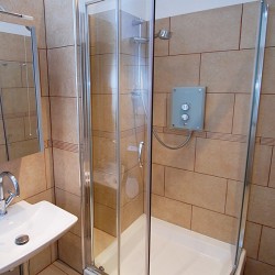 shower room in Kings Apartments, Covent Garden, London