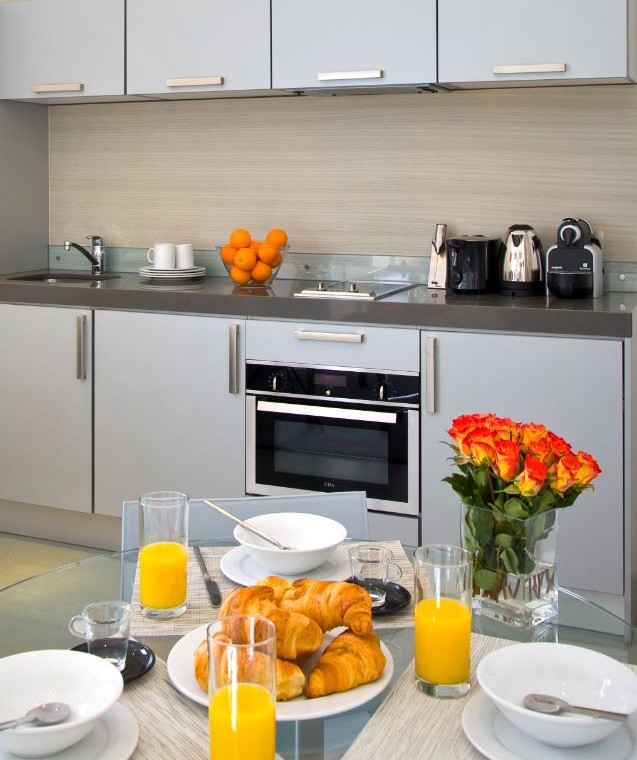short let serviced apartments, earls court, kensington, london