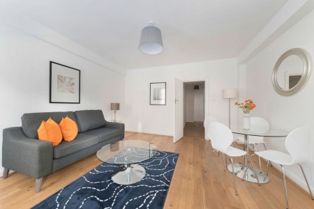 living room with sofa, wooden floors and dining table, Pimlico Corporate Apartments, Pimlico, London SW1