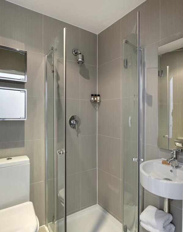 short let serviced apartments, earls court, kensington, london