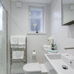 bathroom, Wellington Apartments, Covent Garden, London WC2