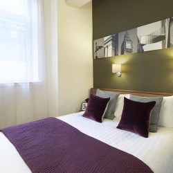 bedroom with double bed, Holborn Apart Hotel, Holborn, London WC1