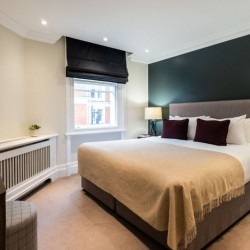large double bedroom, Lees Serviced Apartments, Mayfair, London W1