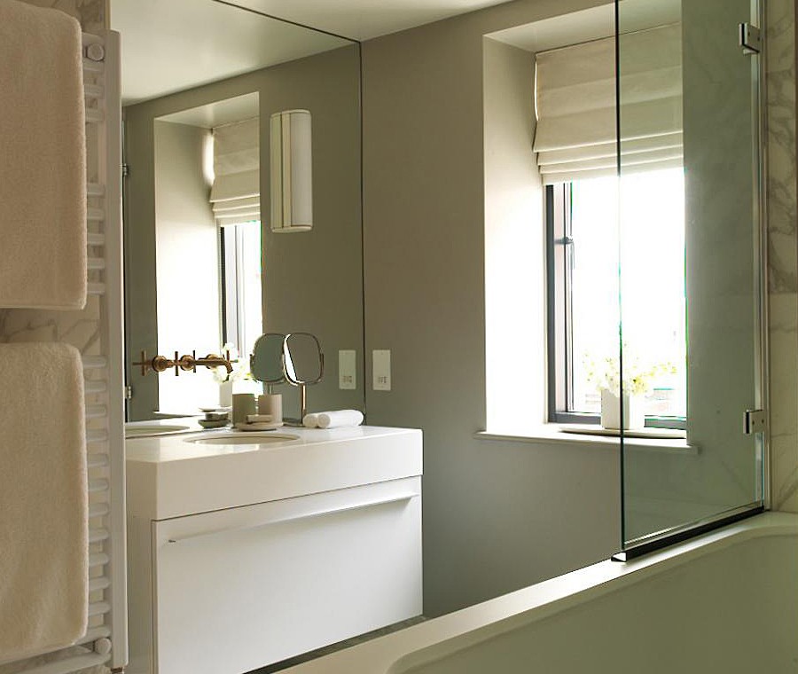 bathroom with sink and bathtub, Knightsbridge Apartments, Knightsbridge, London SW3