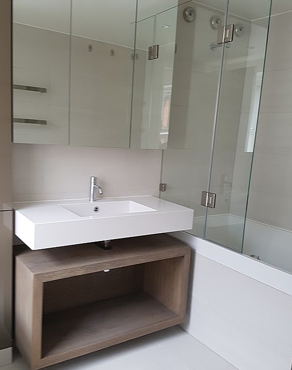 bathroom, Wigmore Street Apartments, Marylebone, London W1