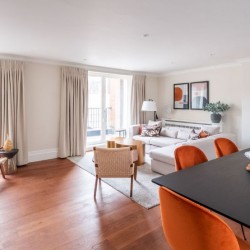 living room with dining table and balcony, Lees Serviced Apartments, Mayfair, London W1