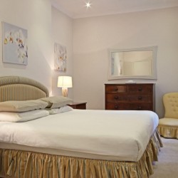 double bedroom, Beaufort Apartments, Mayfair, London