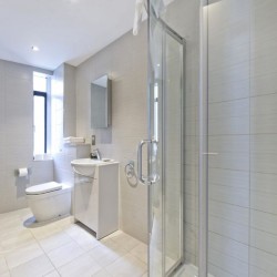 shower room, Court Apartments, Holborn, London EC4