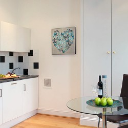 kitchen area with dining table, Longridge Apartments, Kensington, London SW5