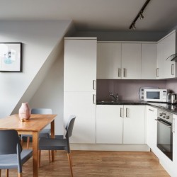kitchen and dining area, Holborn Serviced Apartments, Holborn, London WC1