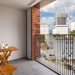 apartment with balcony and dining table, Gate Apartments, Westminster, London