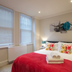 bedroom, Queens Club Apartments, Hammersmith, London W14