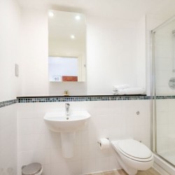 bathroom in Aldgate Apartments, City, London