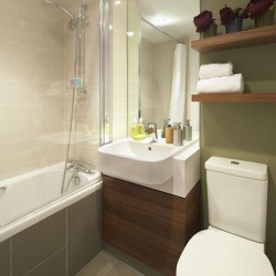 bathroom with shower, bathtub, sink and toilet, Kensington Apart Hotel, Kensington, London SW7