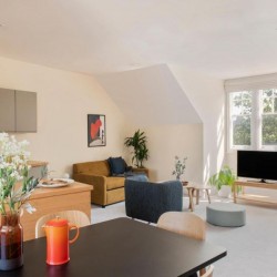 living room with dining table, chair, tv, sofa and kitchen, Bristol Serviced Apartments, Bristol BS1