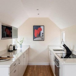 modern kitchen for self-catering, Castle Apartments, Reading, Berkshire RG1