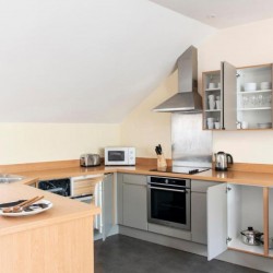 fully equipped kitchen for self-catering, Bristol Serviced Apartments, Bristol BS1