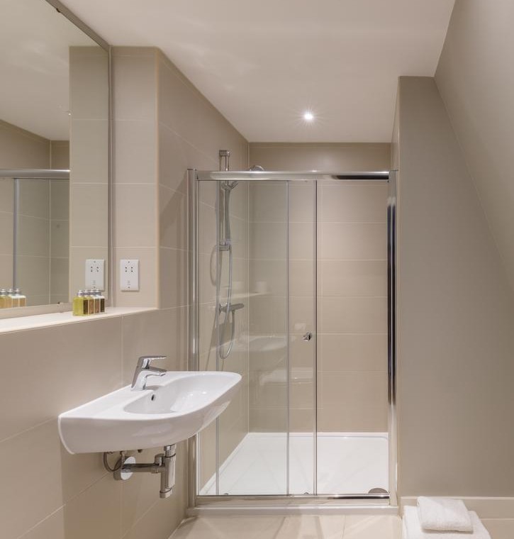 short let serviced apartments, manchester m1