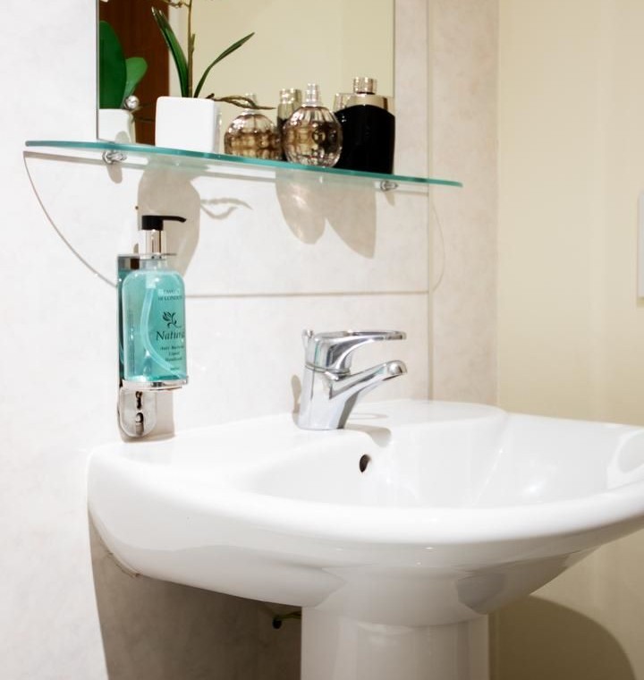 short let serviced apartments, aberdeen, ab10