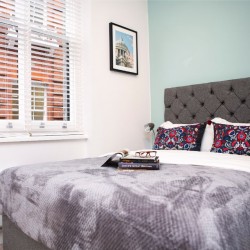 king size bed, Silver Studio Apartments, Soho, London