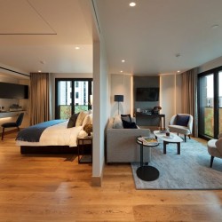 Superior suite in Tower Hill Luxury Apart Hotel