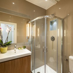shower room in Chelsea Apartments, Chelsea, London SW3