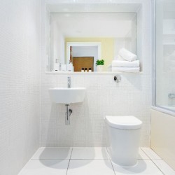 modern bathroom, Lantern Apartments, Canary Wharf, London E14