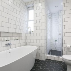 bathroom, Shaftesbury Apartments 2, Soho, London W1