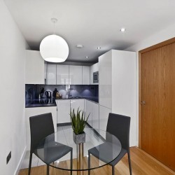 kitchen and dining table, Tenter Apartments, City, London E1