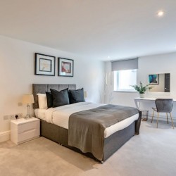 double bedroom, Lincoln's Apartments, Holborn, London WC2