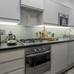 fully equipped kitchen for self-catering, Buckingham Apartments, Victoria, London SW1