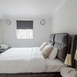 double bedroom, Buckingham Apartments, Victoria, London SW1