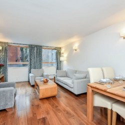 living and dining area, Russell Square Short Lets, Bloomsbury, London WC1