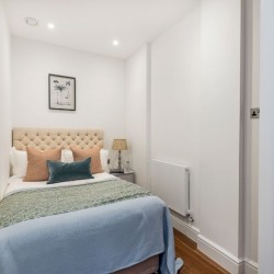 single bedroom, Hyde Park Apartments 1, Kensington, London SW7