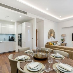 dining table and kitchen, Hyde Park Apartments 1, Kensington, London SW7