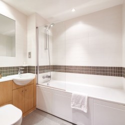 bathroom, Milton Keynes Apartments, Milton Keynes, MK9