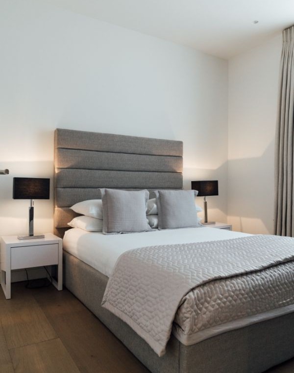 king size bed, Wigmore Street Apartments, Marylebone, London W1