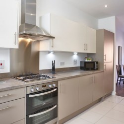 kitchen for self catering, 4 bedroom Townhouses, Milton Keynes, MK