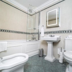 bathroom with bidet, tub, sink and toilet, Bond Street Apartments, Mayfair, London W1