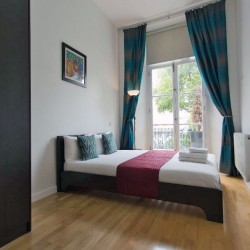 double bedroom with towels, Bayswater Apartments, Bayswater, London, W2