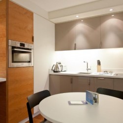 fully equipped kitchen, Farringdon Apartments, Farringdon, London EC1