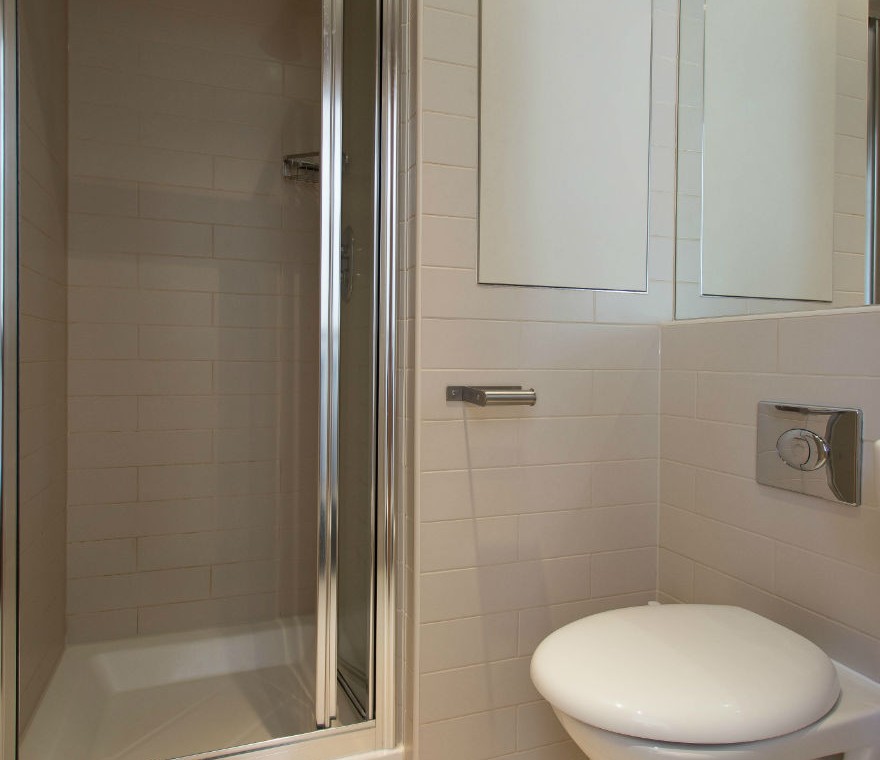 shower room with toilet, Bayswater Apartments, Bayswater, London, W2