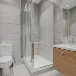 modern shower room, Lower Thames Apartments, City, London EC3