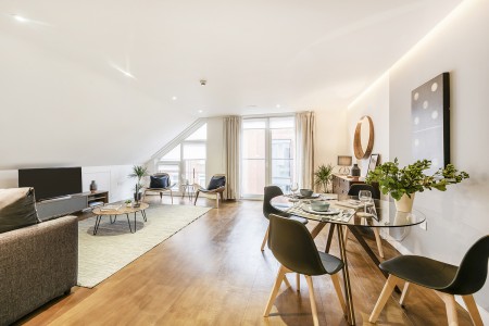 living area with dining area, Bedford Apartment, Covent Garden, London WC2