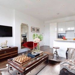 living area with sofa, table with chess set, smart TV and kitchen, Primrose Hill Apartment, Primrose Hill, London NW3