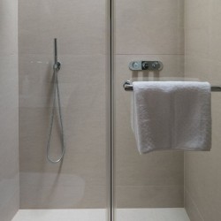 shower room, Camden Town Apartments, Camden, London NW1