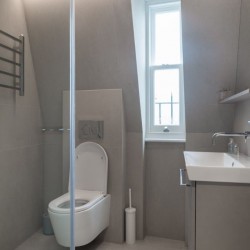 shower room with toilet and sink, Hampstead Apartments, Hampstead, London NW3