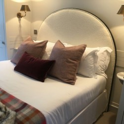 king size bed with pillows, Hyde Park Penthouse, Kensington, London SW7